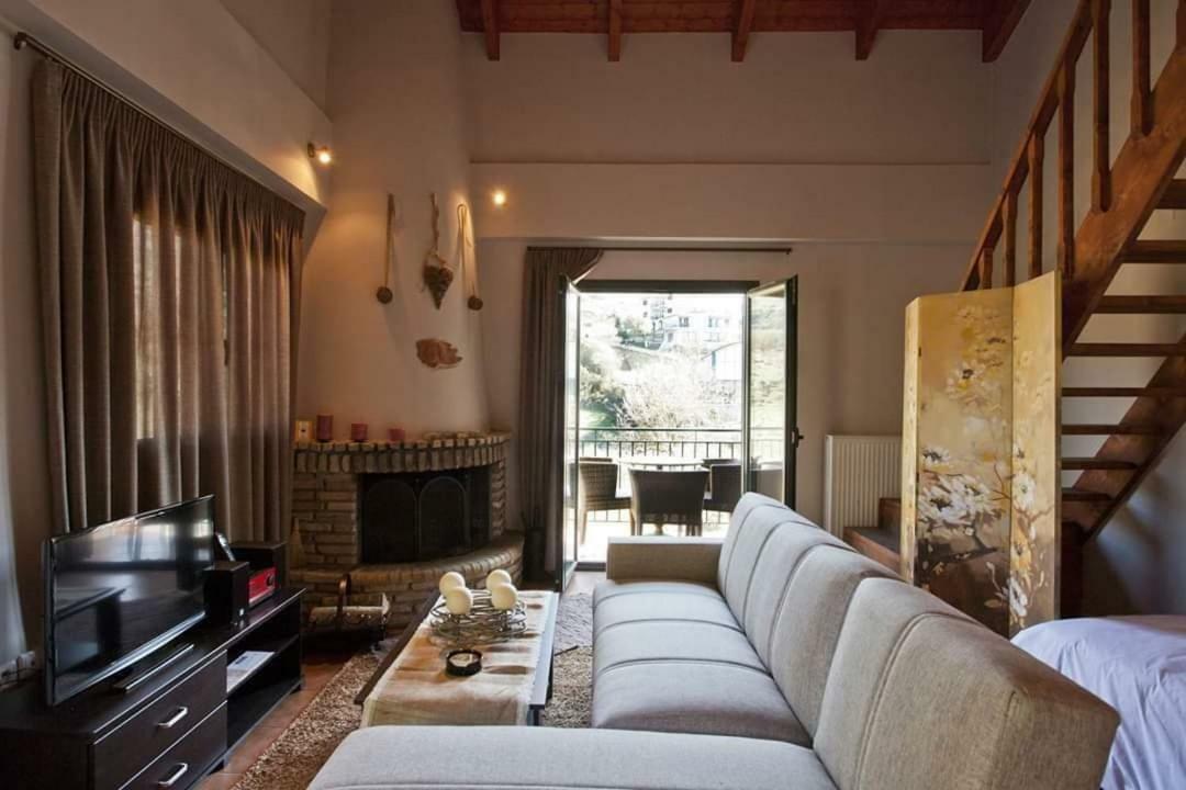All Seasons Πέτρινες Παραδοσιακές Κατοικίες Kalavryta Extérieur photo